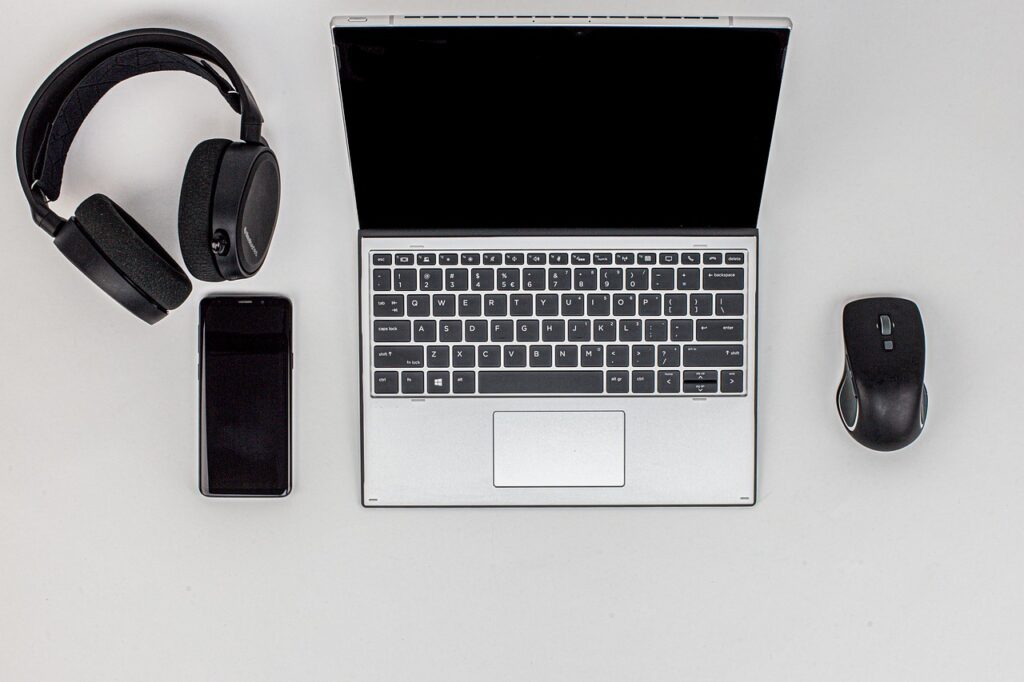 laptop, phone, headset, mouse, computer, office, business, technology, desk, notebook, work, company, communication, modern, workplace, mobile, home office, the flat, work from home, ict, ict, ict, ict, ict, ict